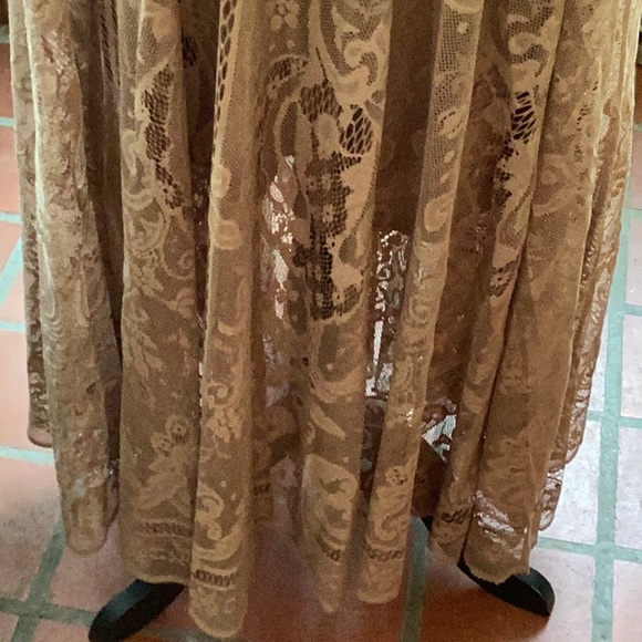 New never worn xxl lace skirt gorgeous  in coffee color - Picture 5 of 10